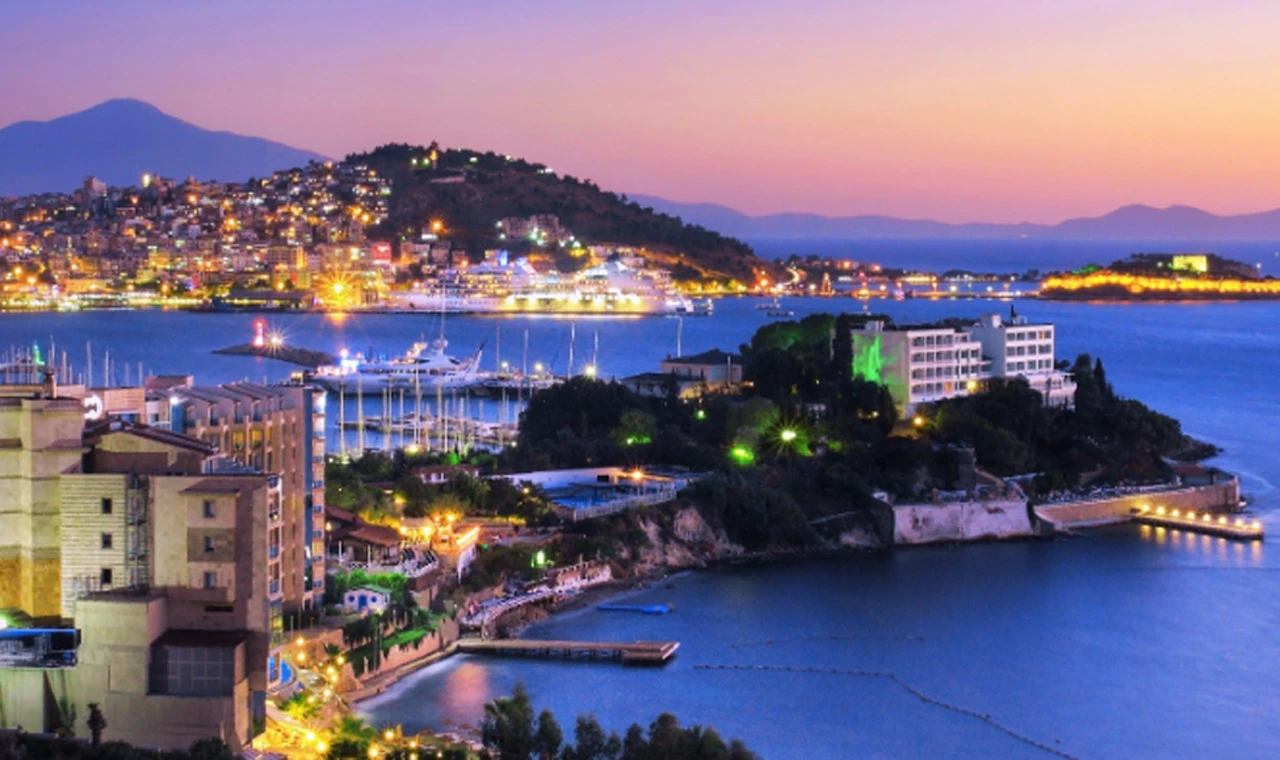Kuşadası’nın yıldızı yeniden parlıyor
