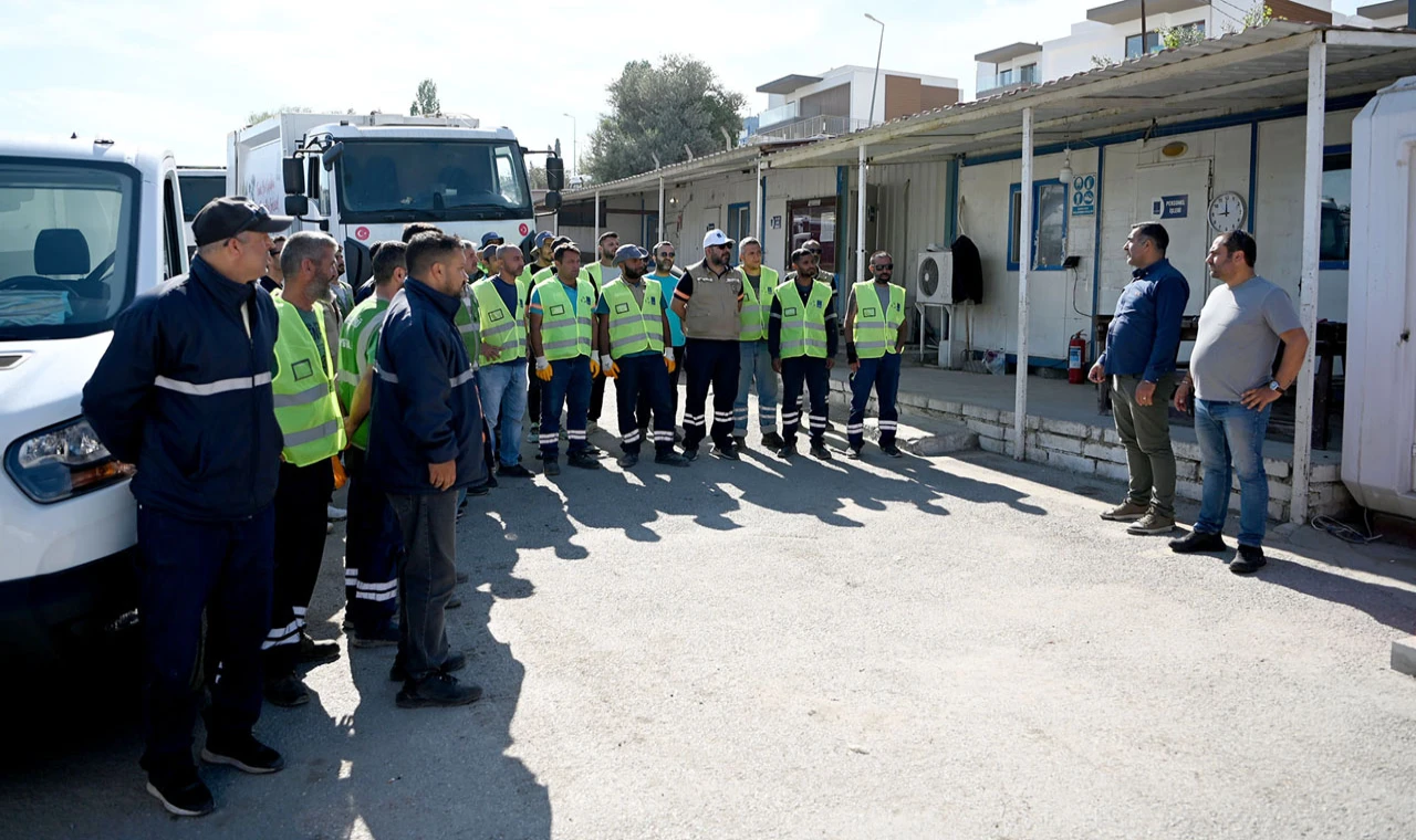 Kuşadası kent temizliğinde “Çöp saati” uygulaması