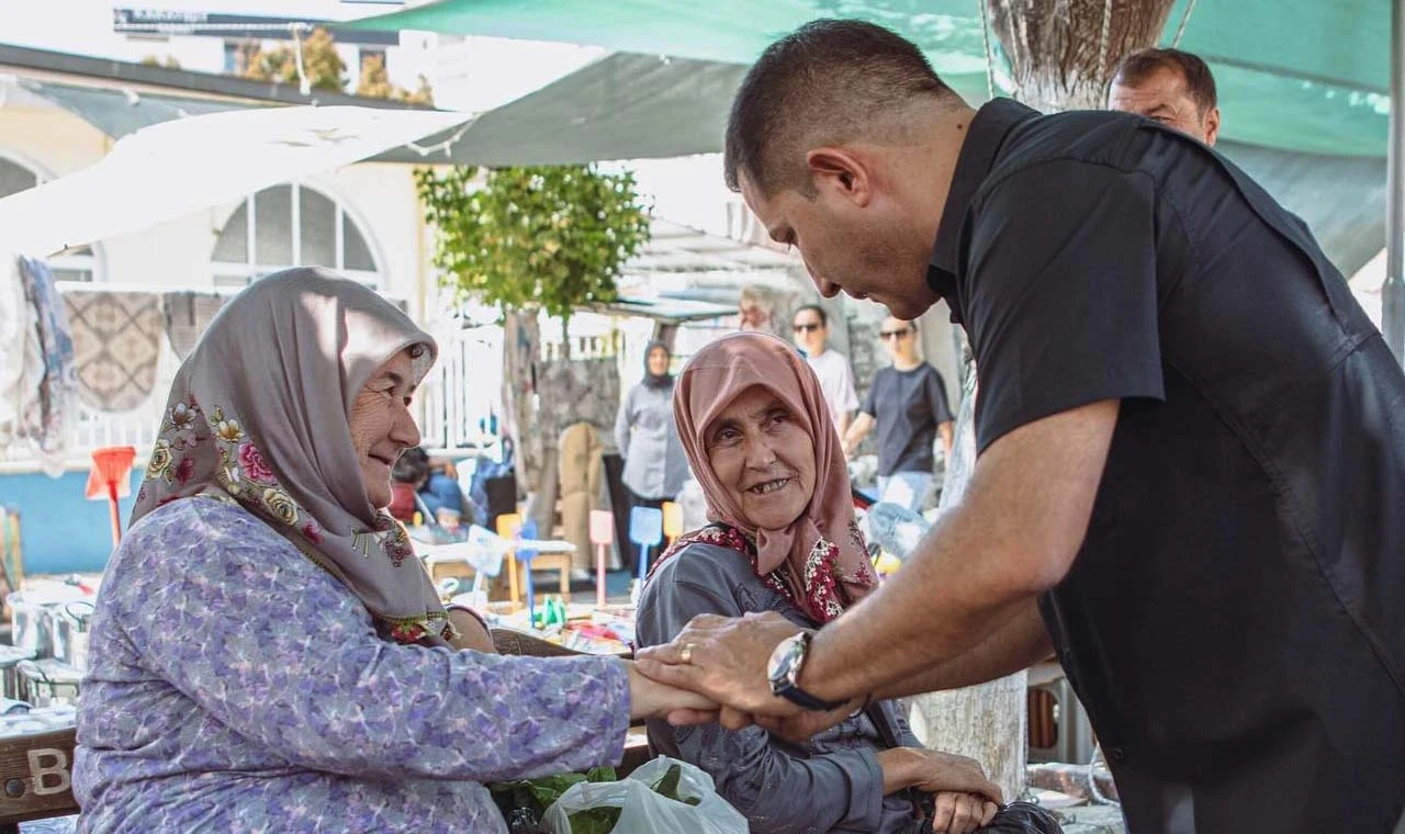 Ömer Günel CHP’li Belediye Başkanları ile İncirliova’ya çıkarma yaptı
