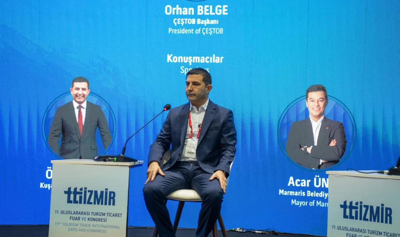 Başkan Günel: “Efes Kongre Merkezi 2013’ten beri Kuşadası’nda çöp olarak duruyor”