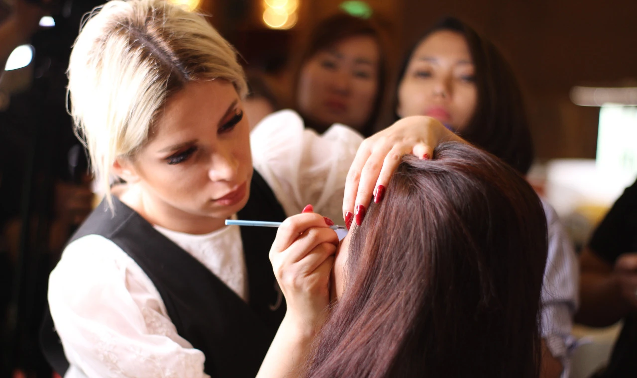 Kalıcı Makyajda Doğallık, Güvenlik ve Pigmentoloji Odaklı Yeni Dönem