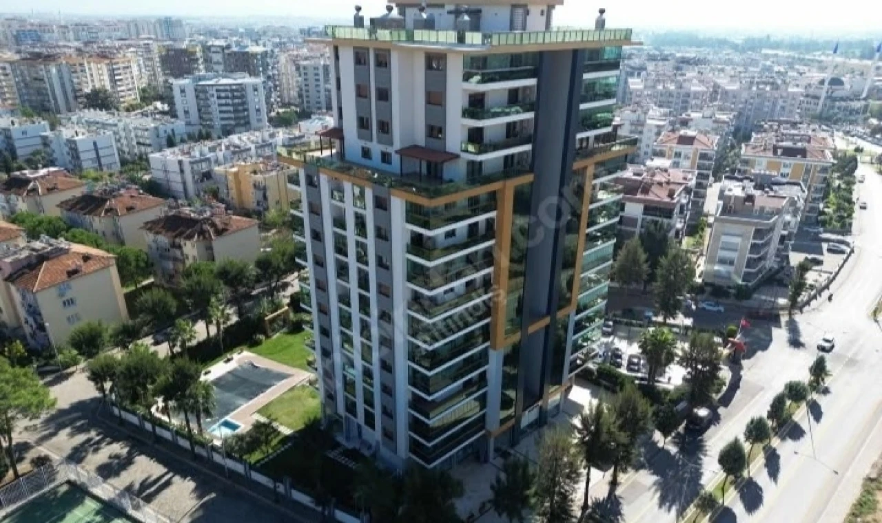 La Perla’yı bırak Gültekin Rezidansa bak…