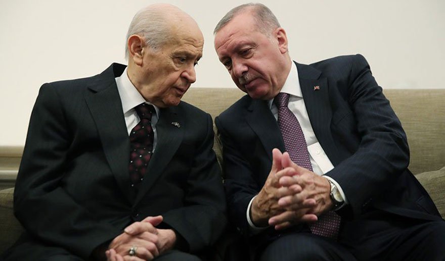 Bahçeli-Erdoğan diz dize…