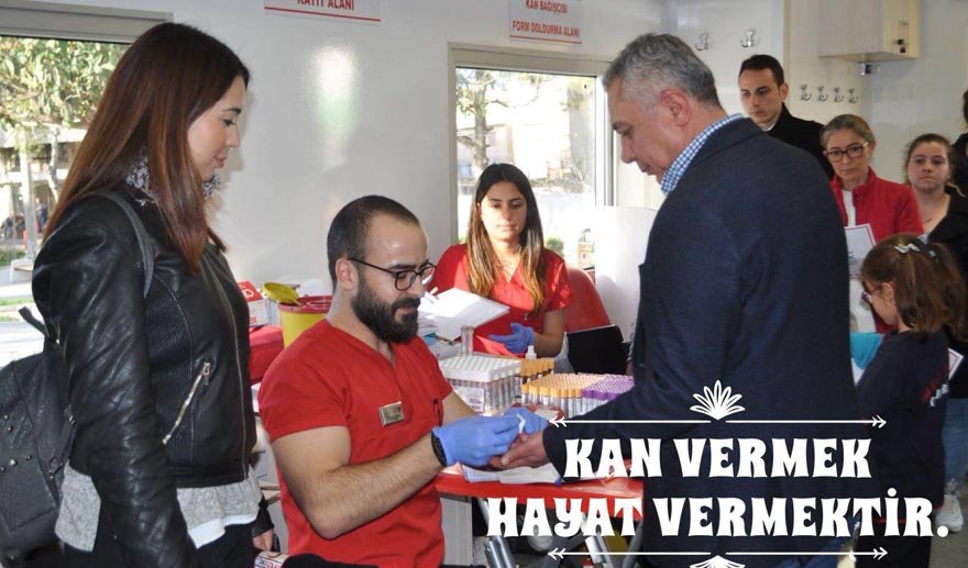 Başkan Çankır minik Emre için donör oldu..
