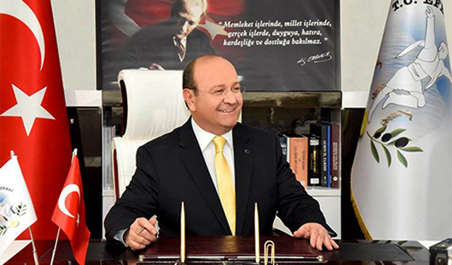 Bu belediyede güler yüz hizmet eder…