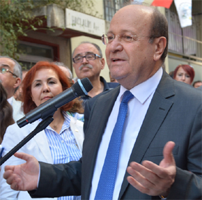 EFELER SAKLI BAHÇE KAPILARINI AÇTI..