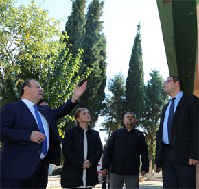 KEMER MEZARLIĞI İDARE BİNASI YENİLENİYOR