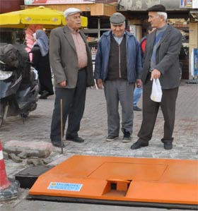 NAZİLLİ’DE ÇÖPLER YER ALTINA