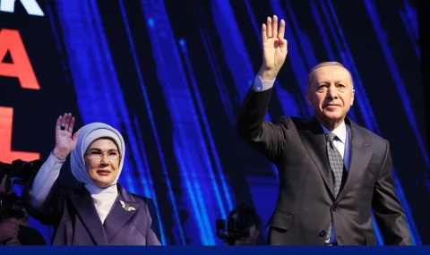 Erdoğan AK Parti Genel başkanlığına yeniden seçildi