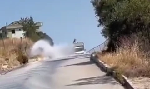 Kuşadası’nda bu kez ASKİ’nin su borusu patladı