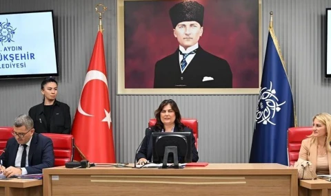 Özlem Çerçioğlu, konu halk sağlığı olunca sorumluluktan kaçıyor