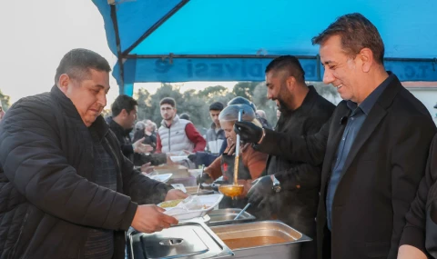Başkan Yetişkin’in iftar sofraları binlerce kişiyi ağırlıyor