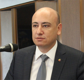 AYDIN BAKAN İSTİYOR...