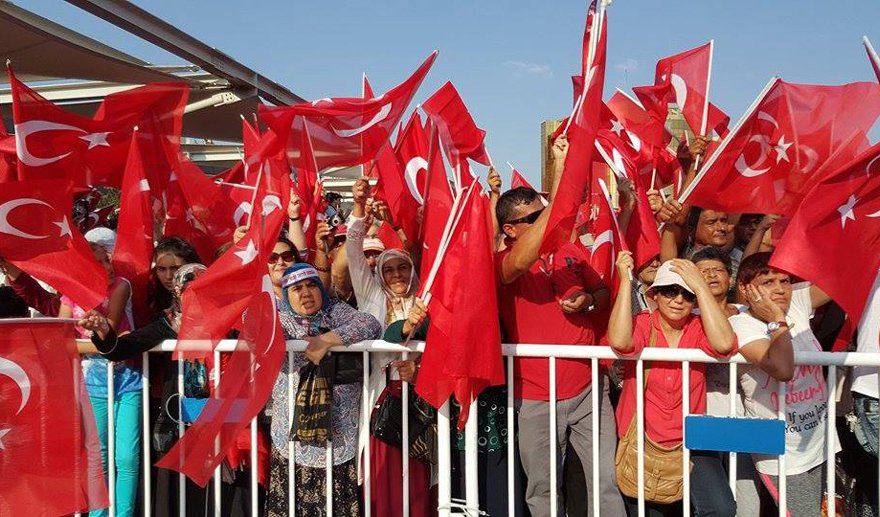 Aydın demokrasiye sahip çıktı..