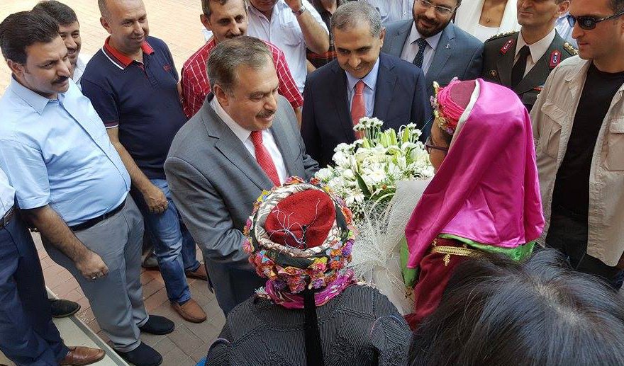 Bakan Eroğlu: “İnadına daha büyük Türkiye...”