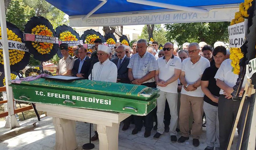 Başkan Özakcan’ın acı günü…