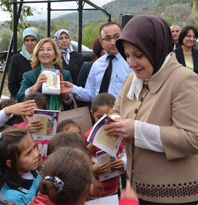 BAYAN AYYILDIZ BUHARKENT’TE..