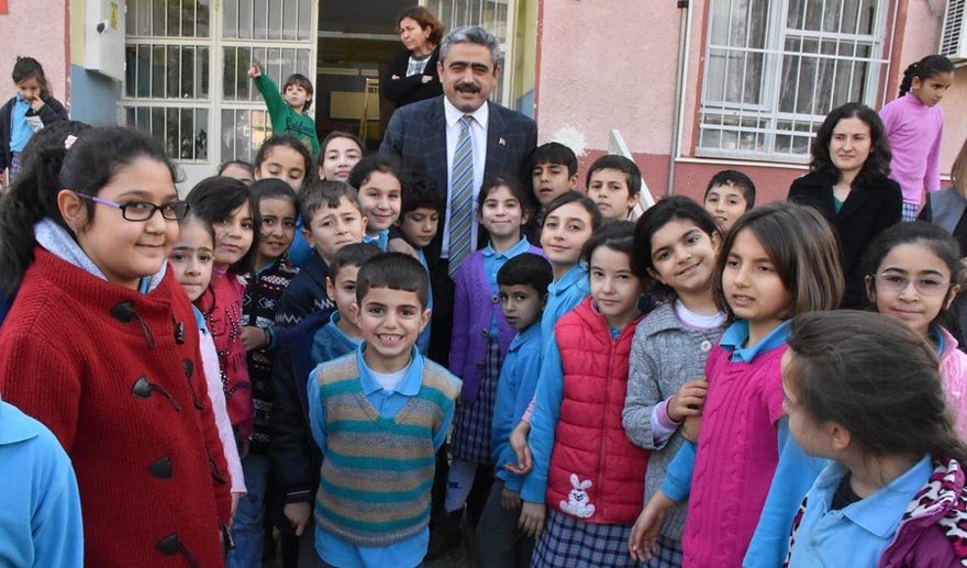 20 bin öğrencinin gönlünü fethetti..