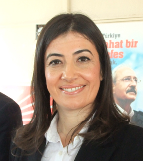 ÇAĞLAR ADAYLIĞINI AÇIKLADI