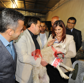 ÇERÇİOĞLU’NA SÜRPRİZ HEDİYE