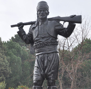 DEMİRCİ EFE ANILDI..