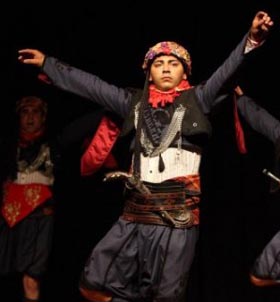 HASAT ŞENLİĞİNE ZEYBEK DAMGASI