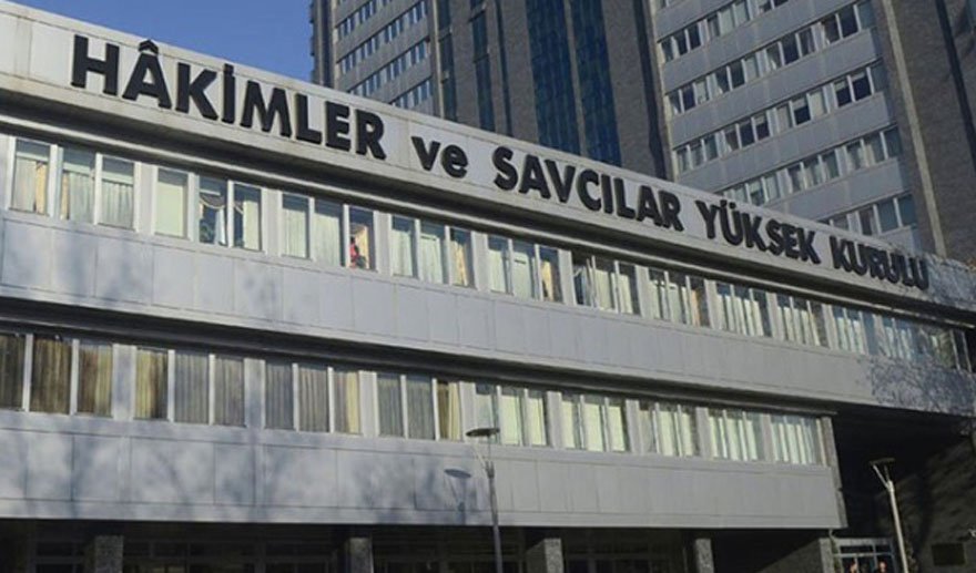 HSK’nin göreve iade ettiği savcı, FETÖ’den ceza aldı..