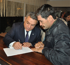 KİMSE BİZİ SORMUYOR