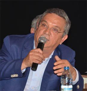 KUŞADASI’NDA GÜNDEM MEZARLIK..