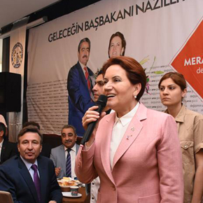 MERAL AKŞENER, NAZİLLİ’DE…