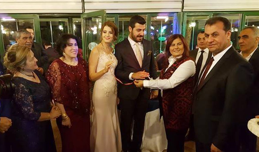 Nişan yüzüklerini Çerçioğlu taktı..