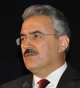 OKUL MÜDÜRLERİNE İLK DERS VALİ’DEN