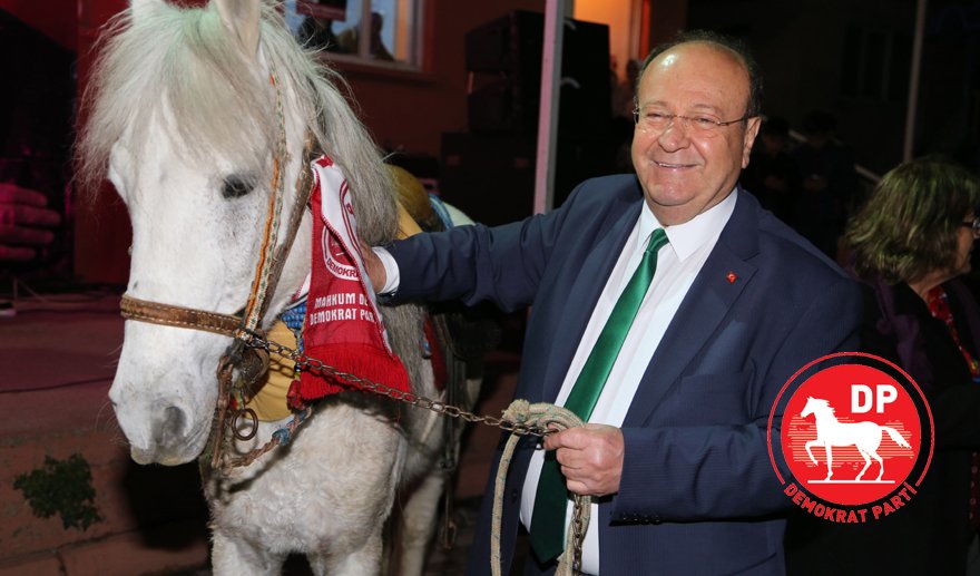 Özakcan: “Siyaset iftira atarak yapılmaz..”