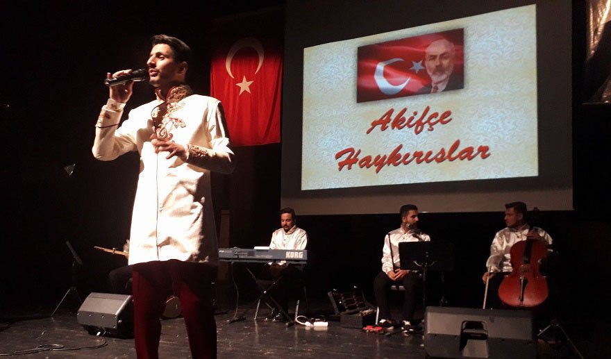 Sanatçı Ölmez’den “Akifçe haykırışlar..”