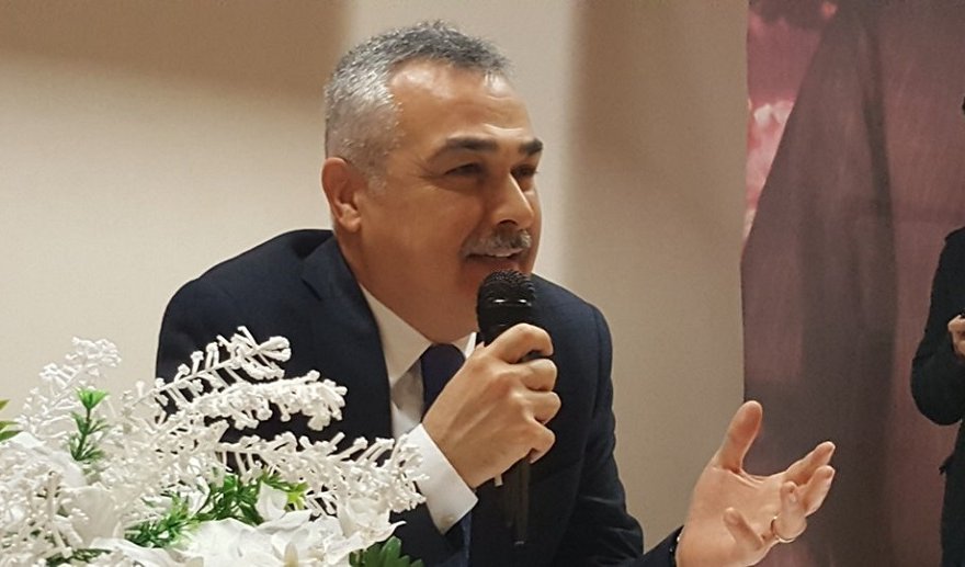 Savaş gençlere kariyerini anlattı...