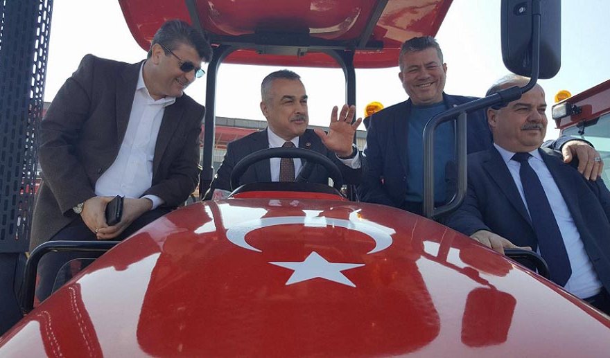 Savaş Tarım Fuarı’nı ziyaret etti…