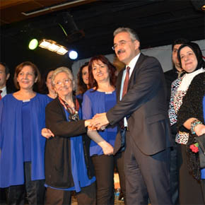 YAŞLILARA VALİ MORALİ